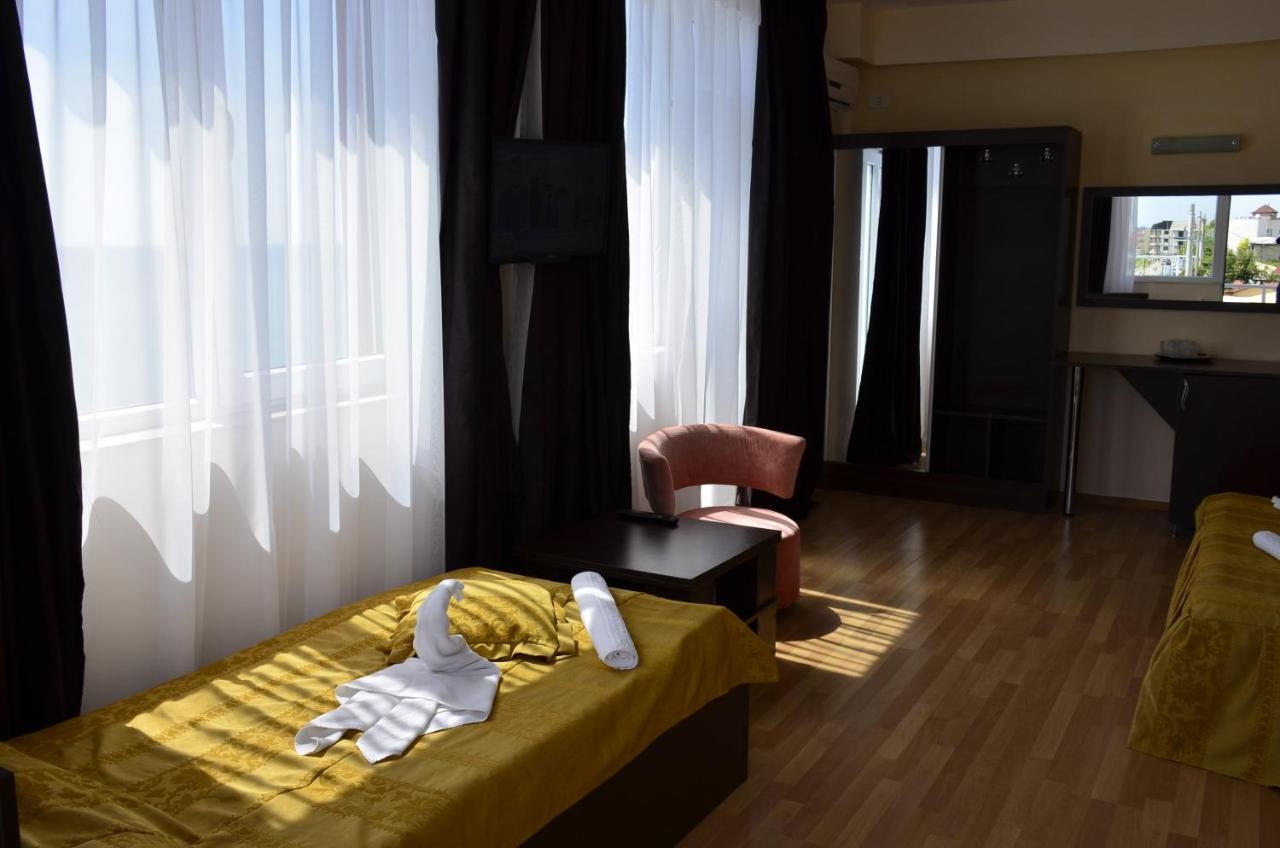 Vila Julia Costinesti Exteriör bild